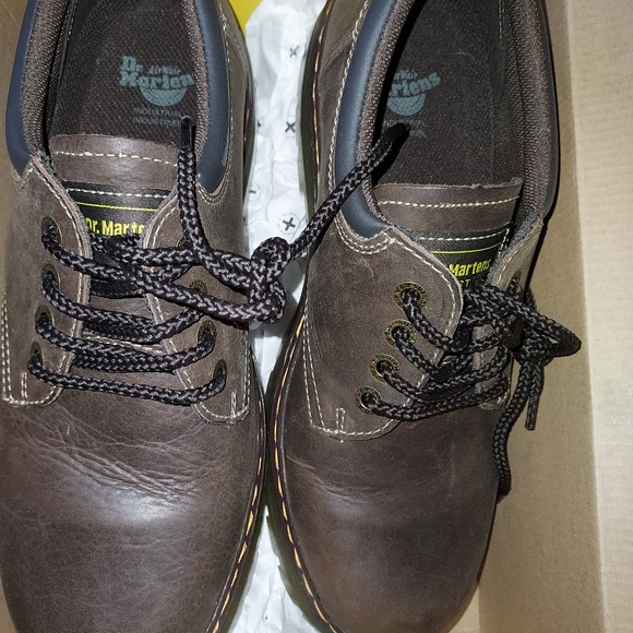 DR. MARTENS Bolt Industrial Chunky Shoes Mens Brown Leather Wyoming New in Box